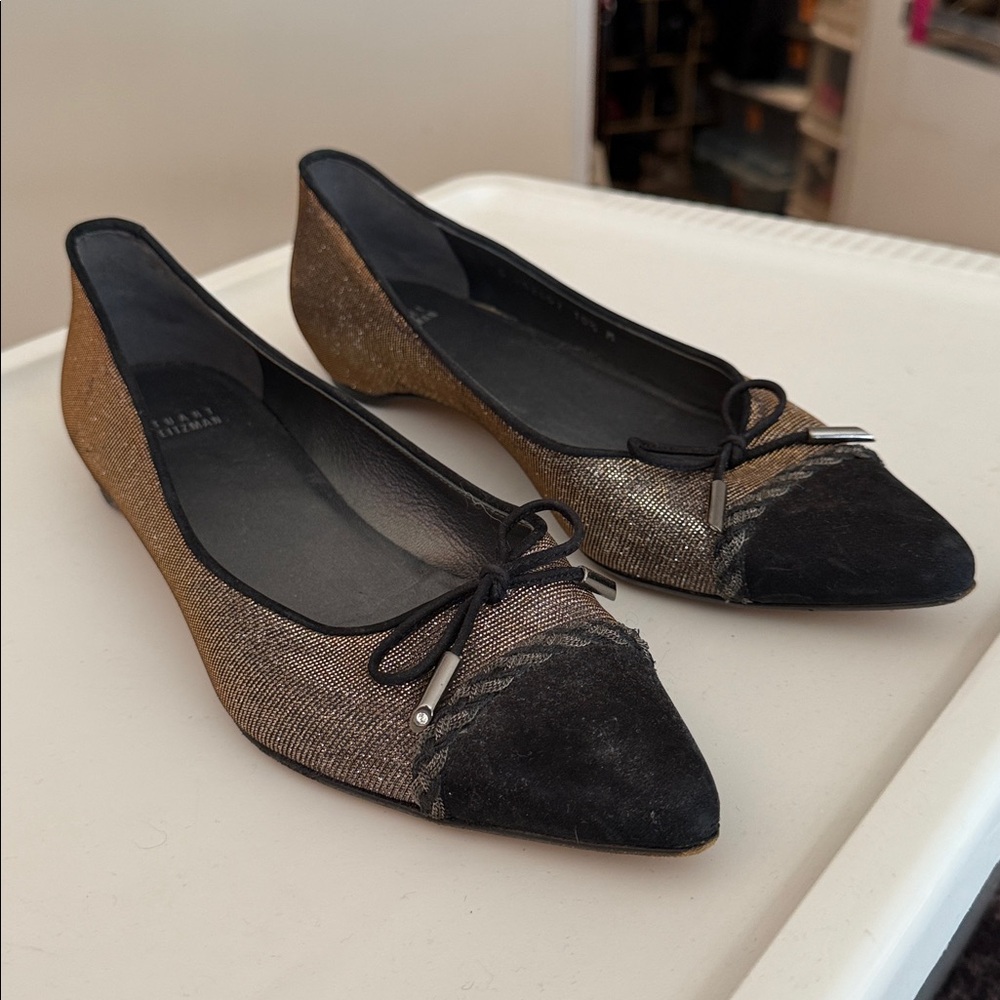 Stuart Weitzman Black and Gold Textured Flats